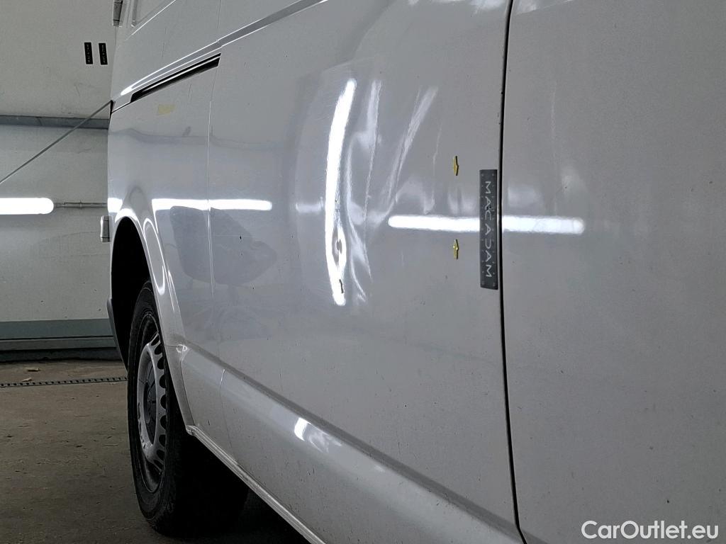  Volkswagen  Transporter VOLKSWAGEN  / 2019 / 4P / Fourgon tôlé 2.0 TDi 150 DSG7 L2H1 Business Line #17