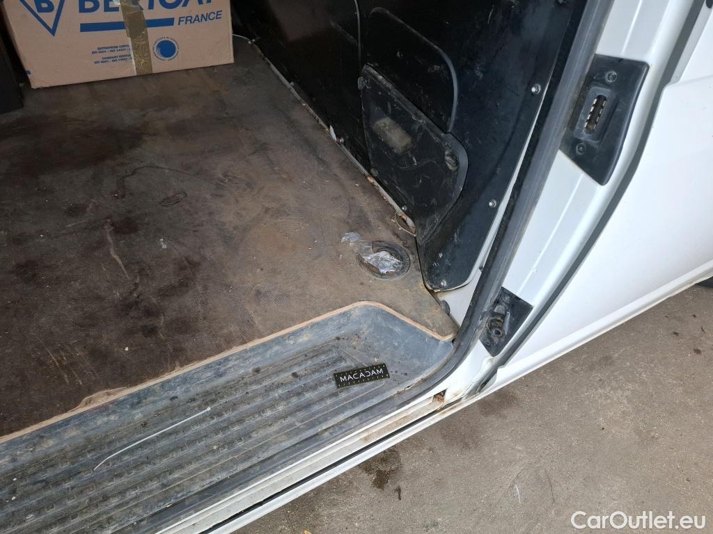  Volkswagen  Transporter VOLKSWAGEN  / 2019 / 4P / Fourgon tôlé 2.0 TDi 150 DSG7 L2H1 Business Line #29