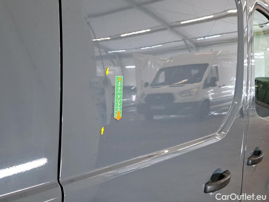  Renault  Trafic RENAULT  / 2019 / 4P / Fourgon tole NV FG GCF L1H1 1200 Energy dCi 145 #10