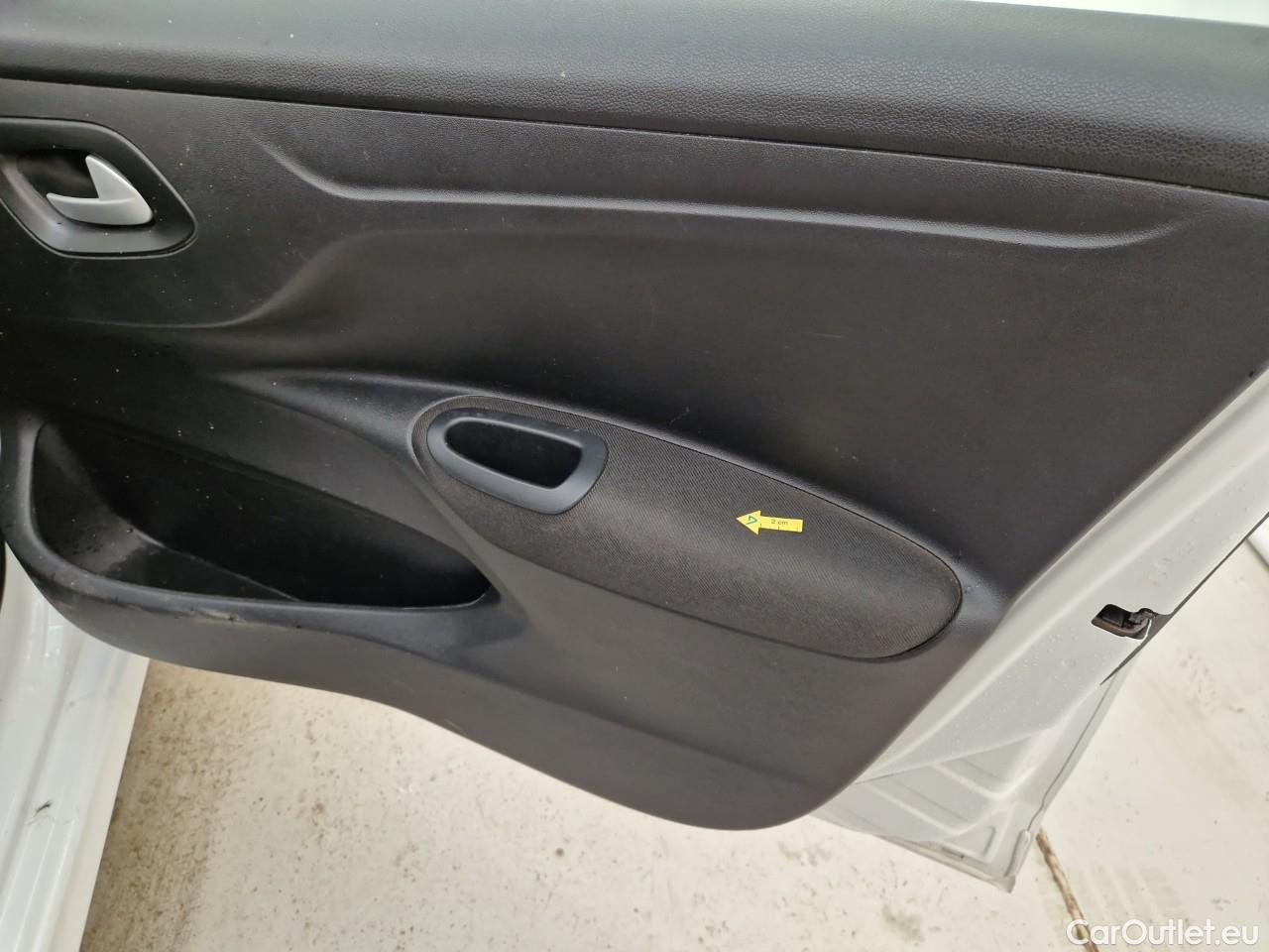  Citroen  C4 1.5 BlueHDi 100 Feel #58