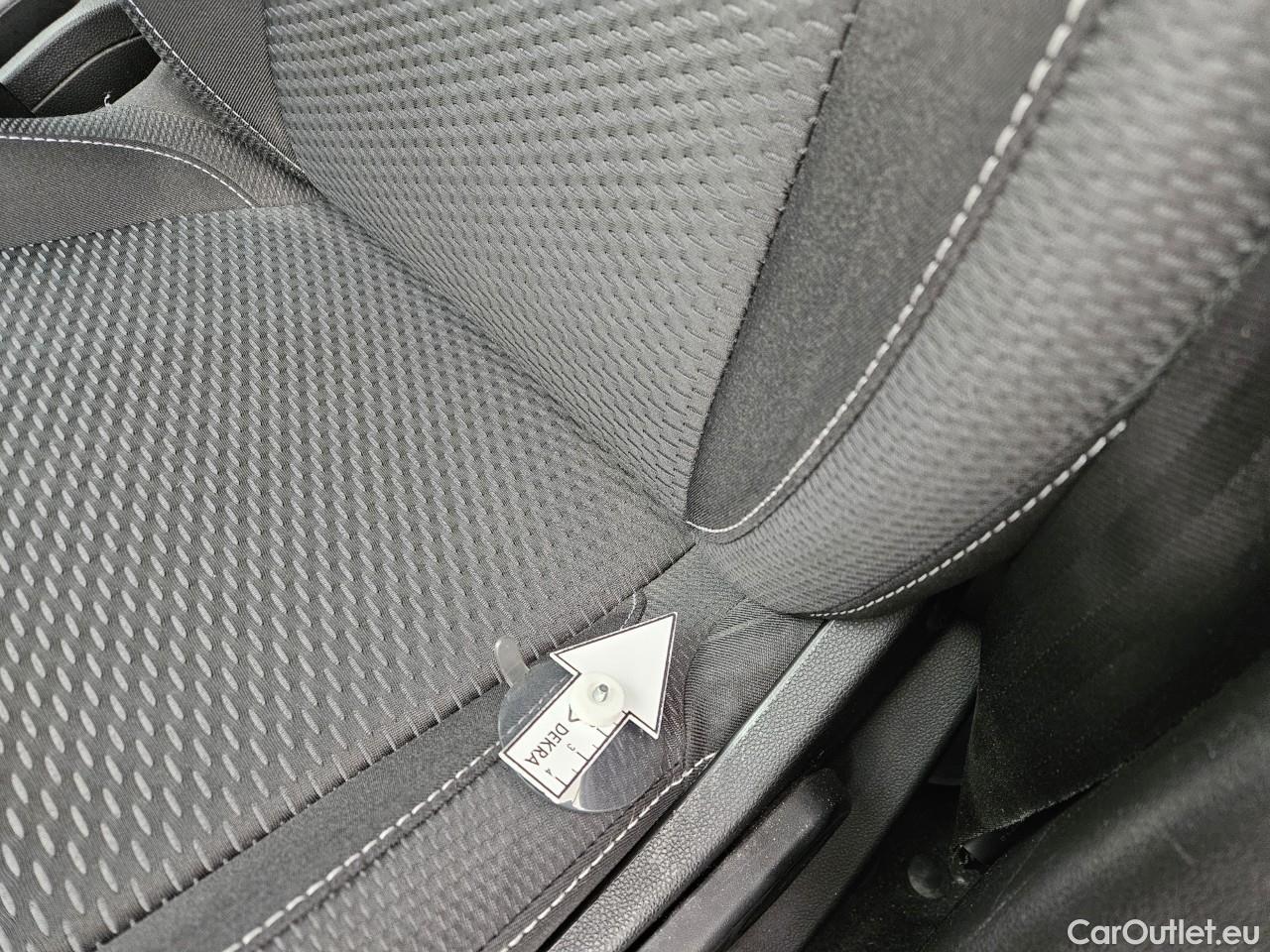  Dacia  Duster 1.5 Blue dCi 115CP Comfort 4WD #51