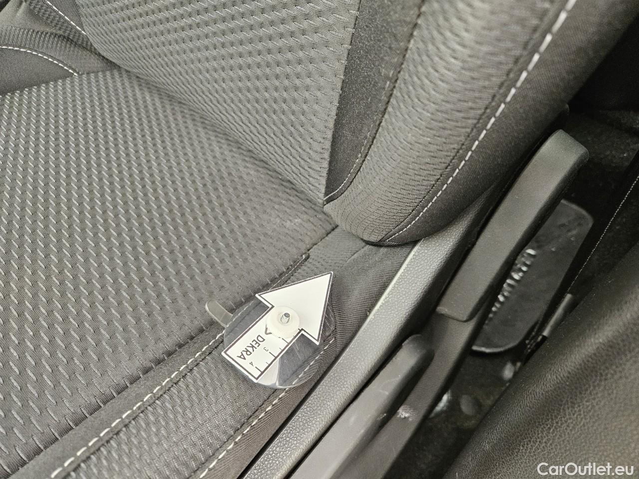  Dacia  Duster 1.5 Blue dCi 115CP Comfort 4WD #37