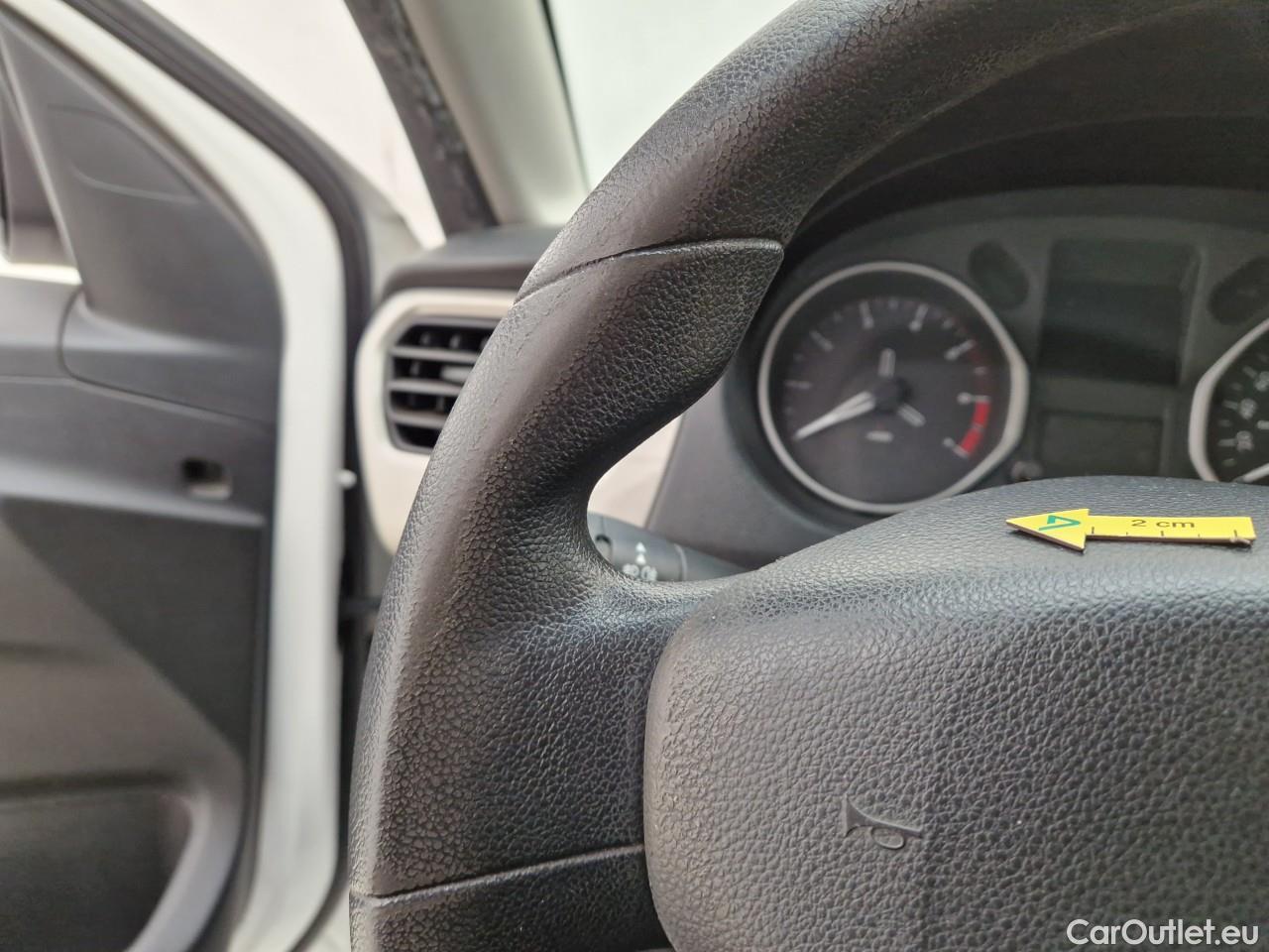  Citroen  C4 1.5 BlueHDi 100 Feel #48