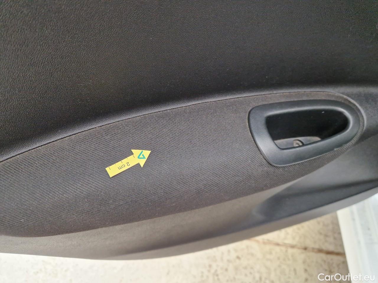  Citroen  C4 1.5 BlueHDi 100 Feel #50