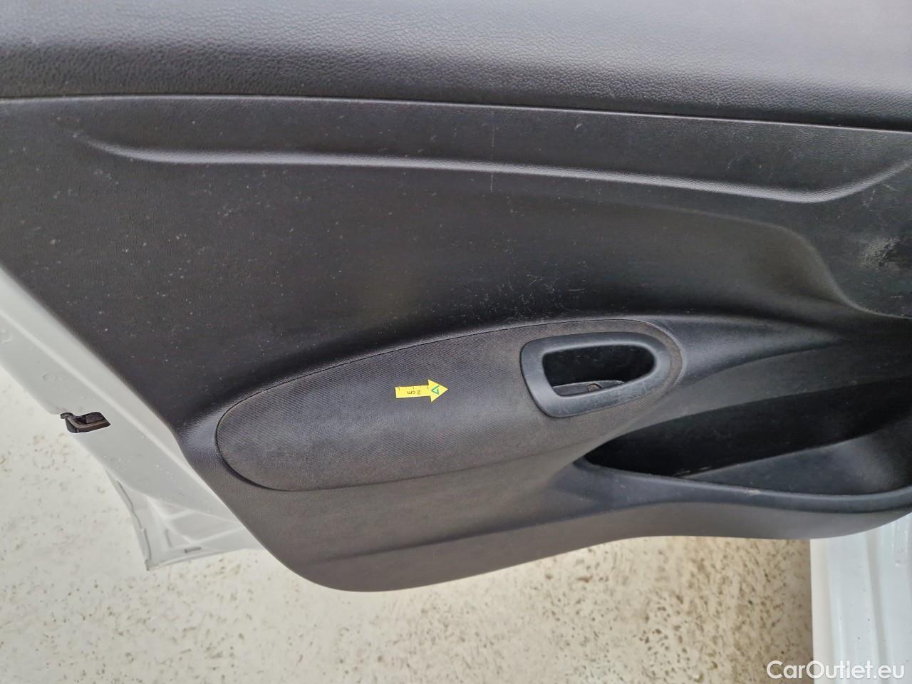  Citroen  C4 1.5 BlueHDi 100 Feel #32