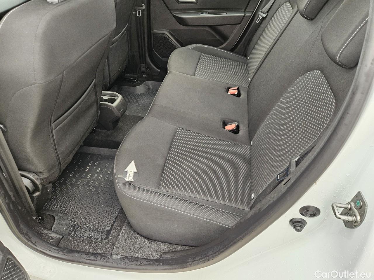  Dacia  Duster 1.5 Blue dCi 115CP Comfort 4WD #46