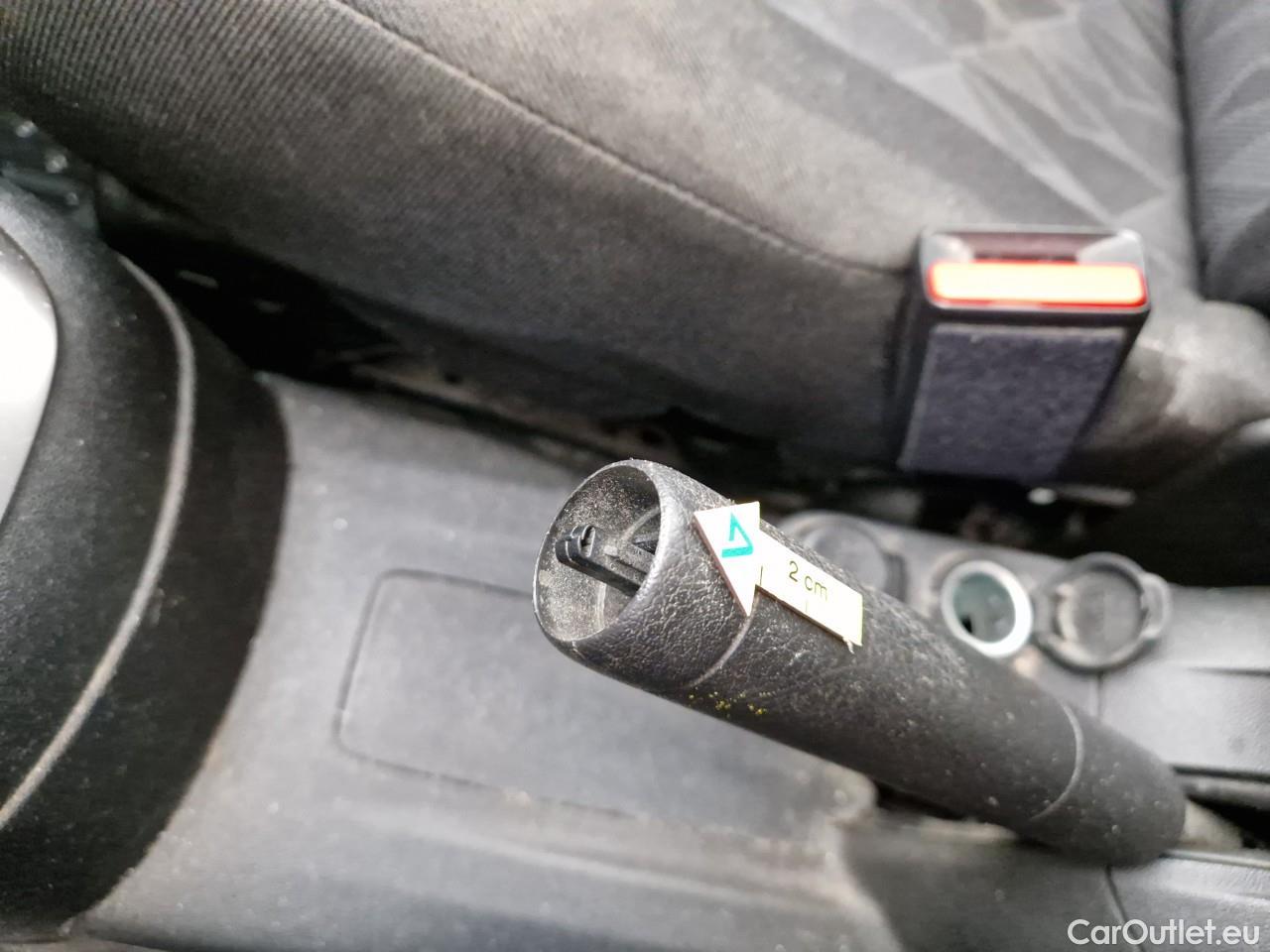  Citroen  C4 1.5 BlueHDi 100 Feel #41