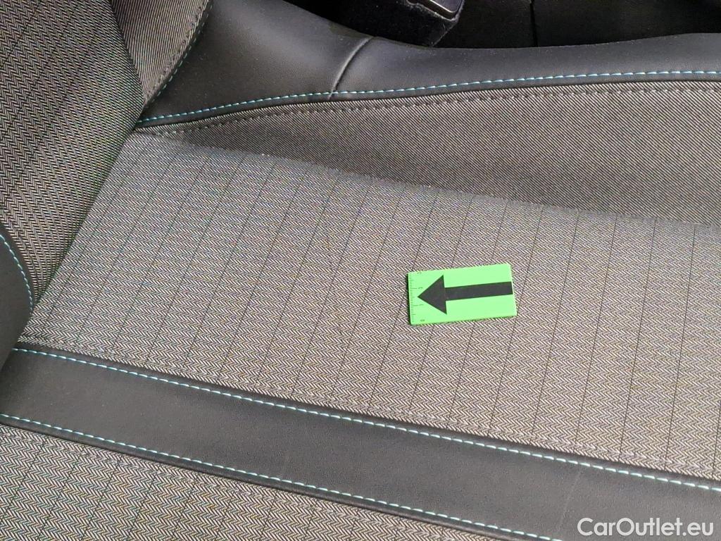  Peugeot  2008 1.2 PureTech 130CP Allure STT #4