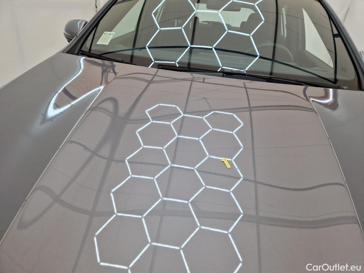  Mercedes  GLA  220 d 4MATIC #2