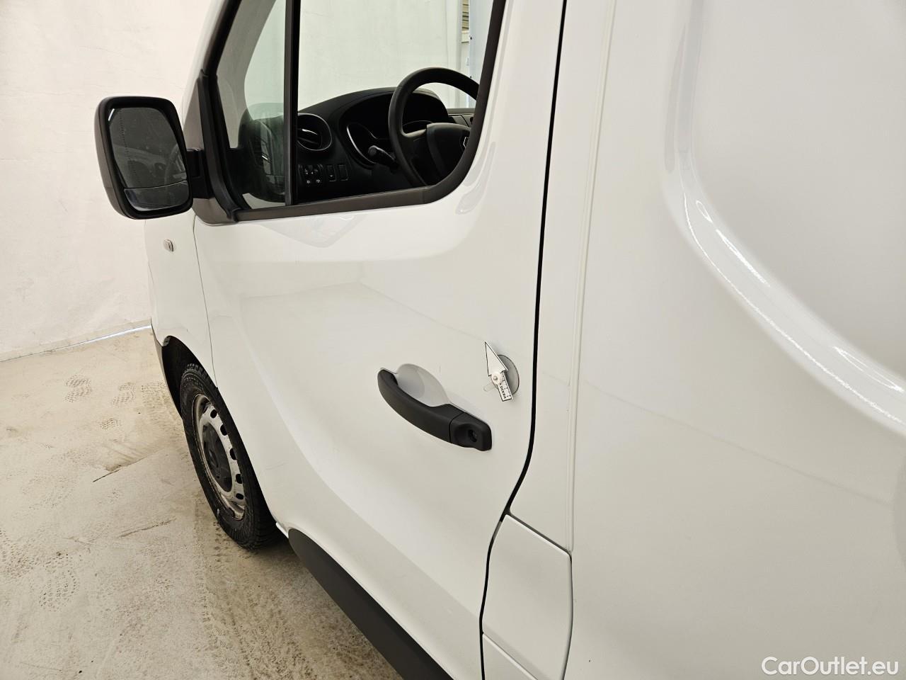  Renault  Trafic 2.0 Blue dCi 120CP Authentique L2H1 #2