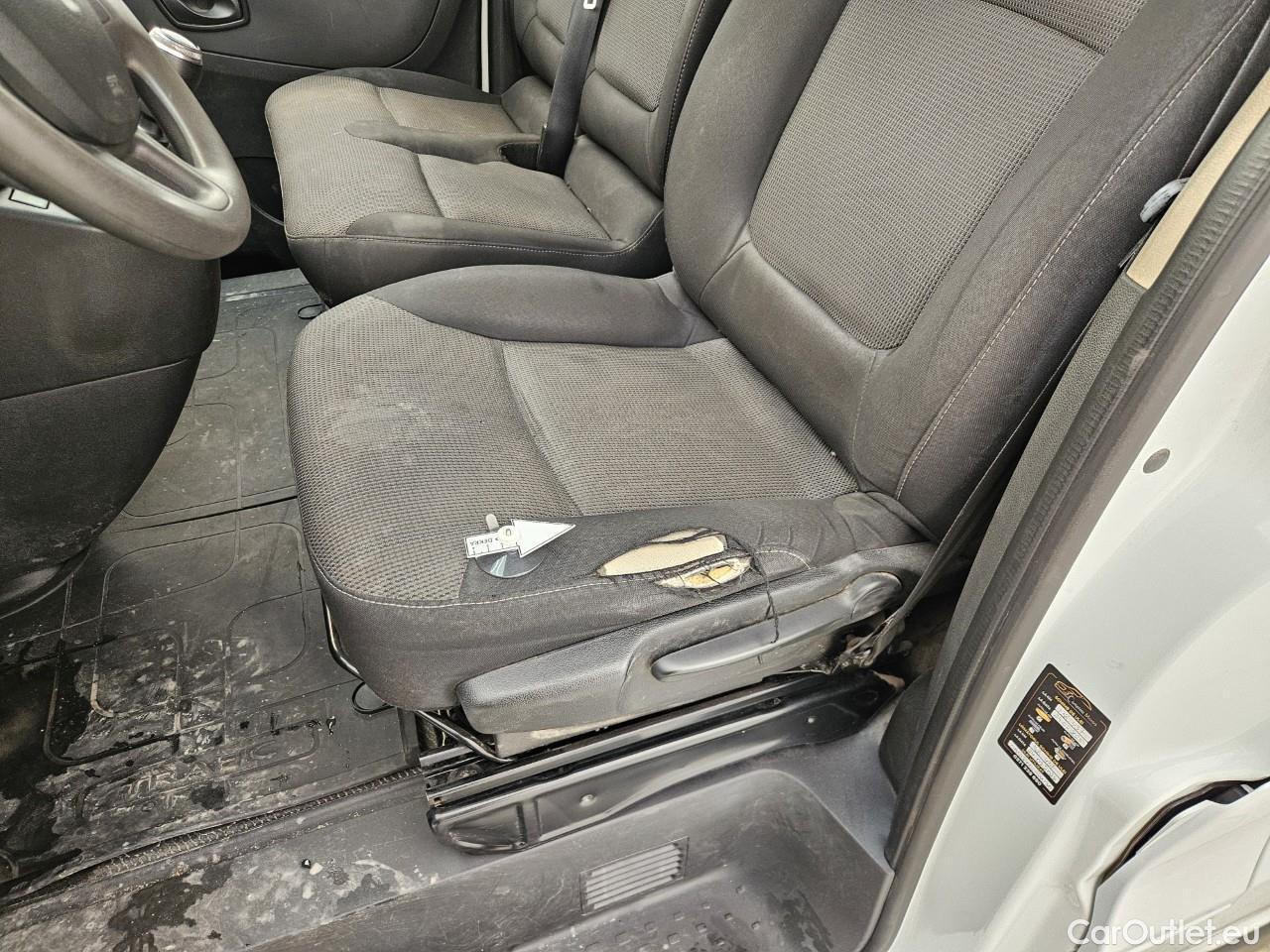  Renault  Trafic 2.0 Blue dCi 120CP Authentique L2H1 #67