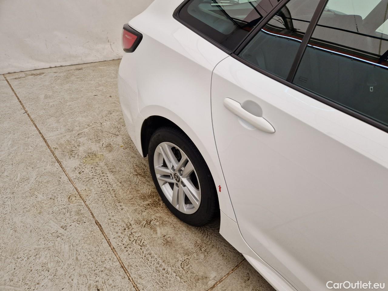  Toyota  Corolla 1.8 Hybrid Dynamic HSD TS E-CVT #17