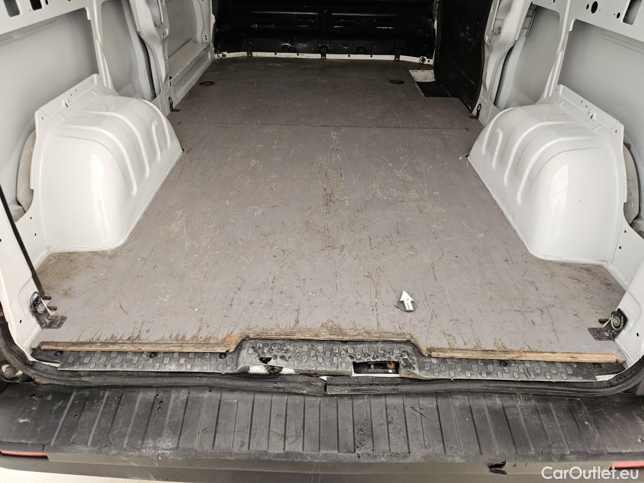  Renault  Trafic 2.0 Blue dCi 120CP Authentique L2H1 #80