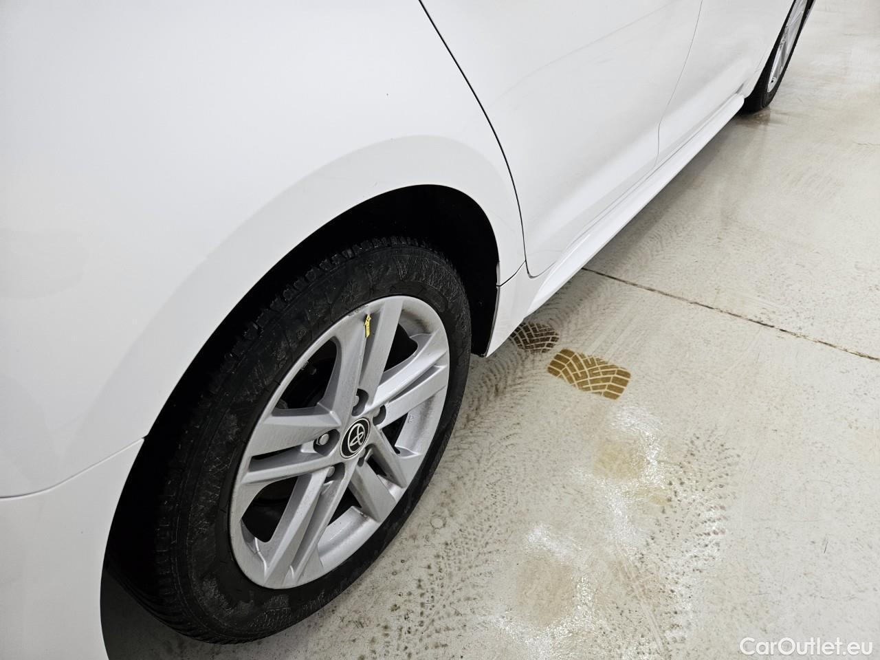  Toyota  Corolla 1.8 Hybrid Dynamic HSD TS E-CVT #22