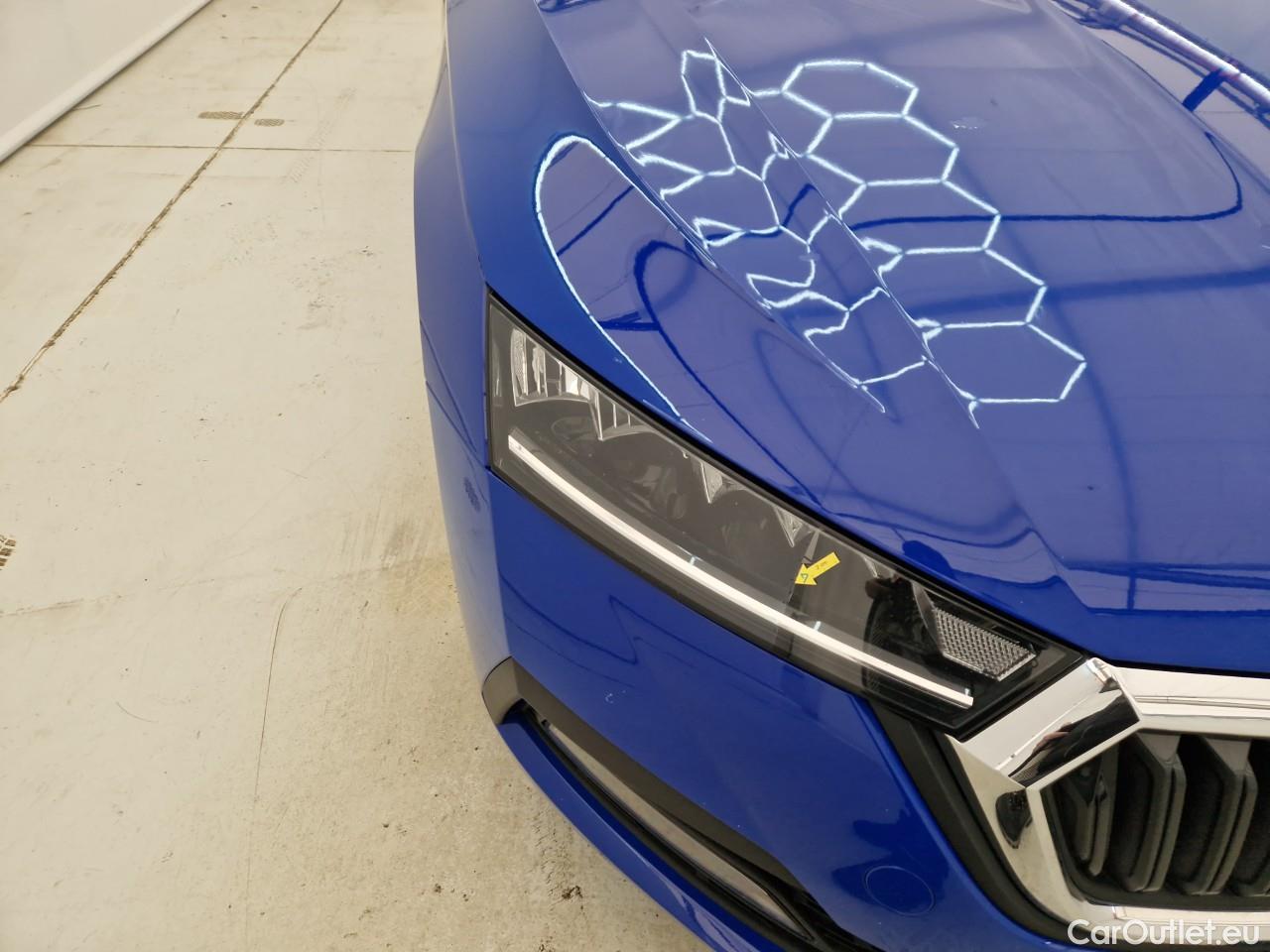  Skoda  Octavia 2.0 TDI 150CP Ambition DSG #7