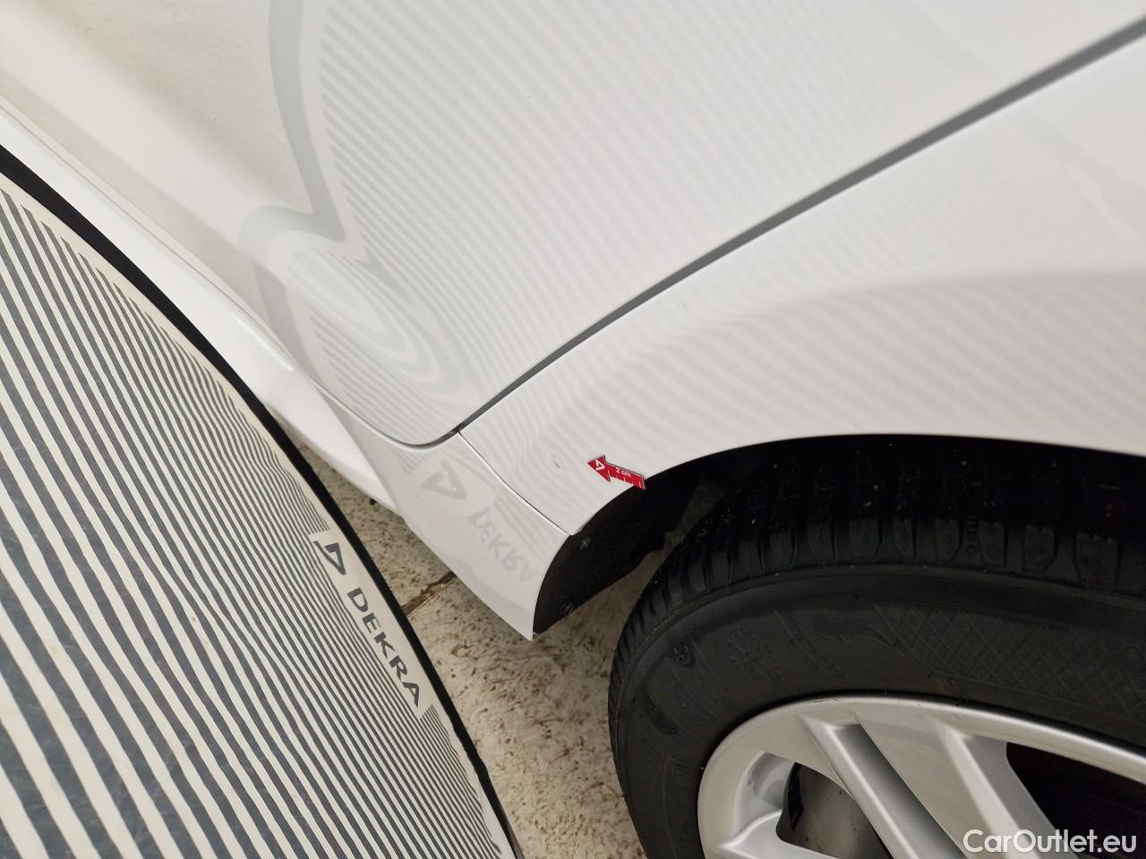  Toyota  Corolla 1.8 Hybrid Dynamic HSD TS E-CVT #22