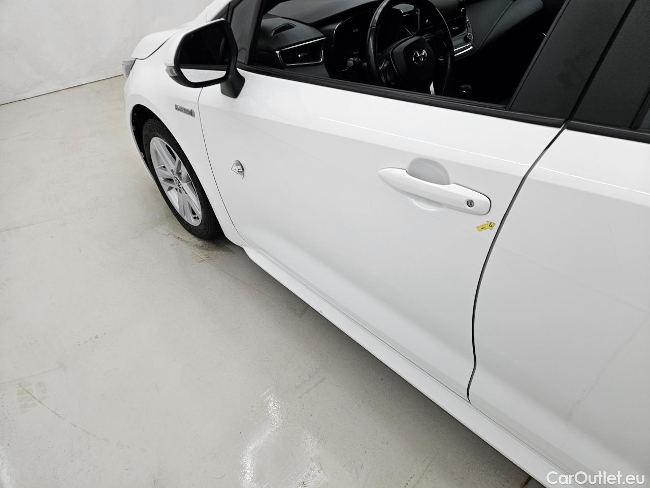  Toyota  Corolla 1.8 Hybrid Dynamic HSD TS E-CVT #3