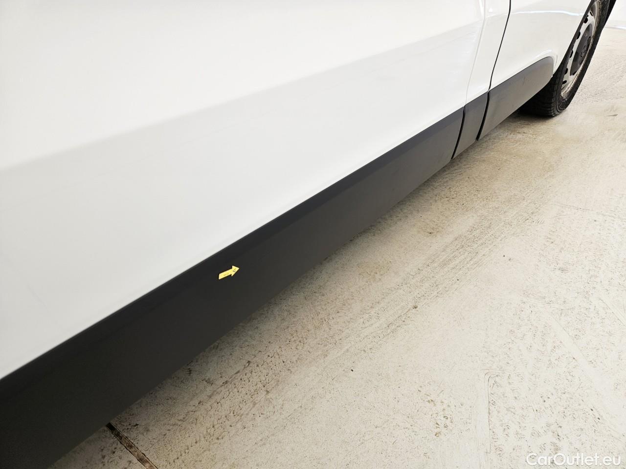  Renault  Trafic 2.0 Blue dCi 120CP Authentique L2H1 #36