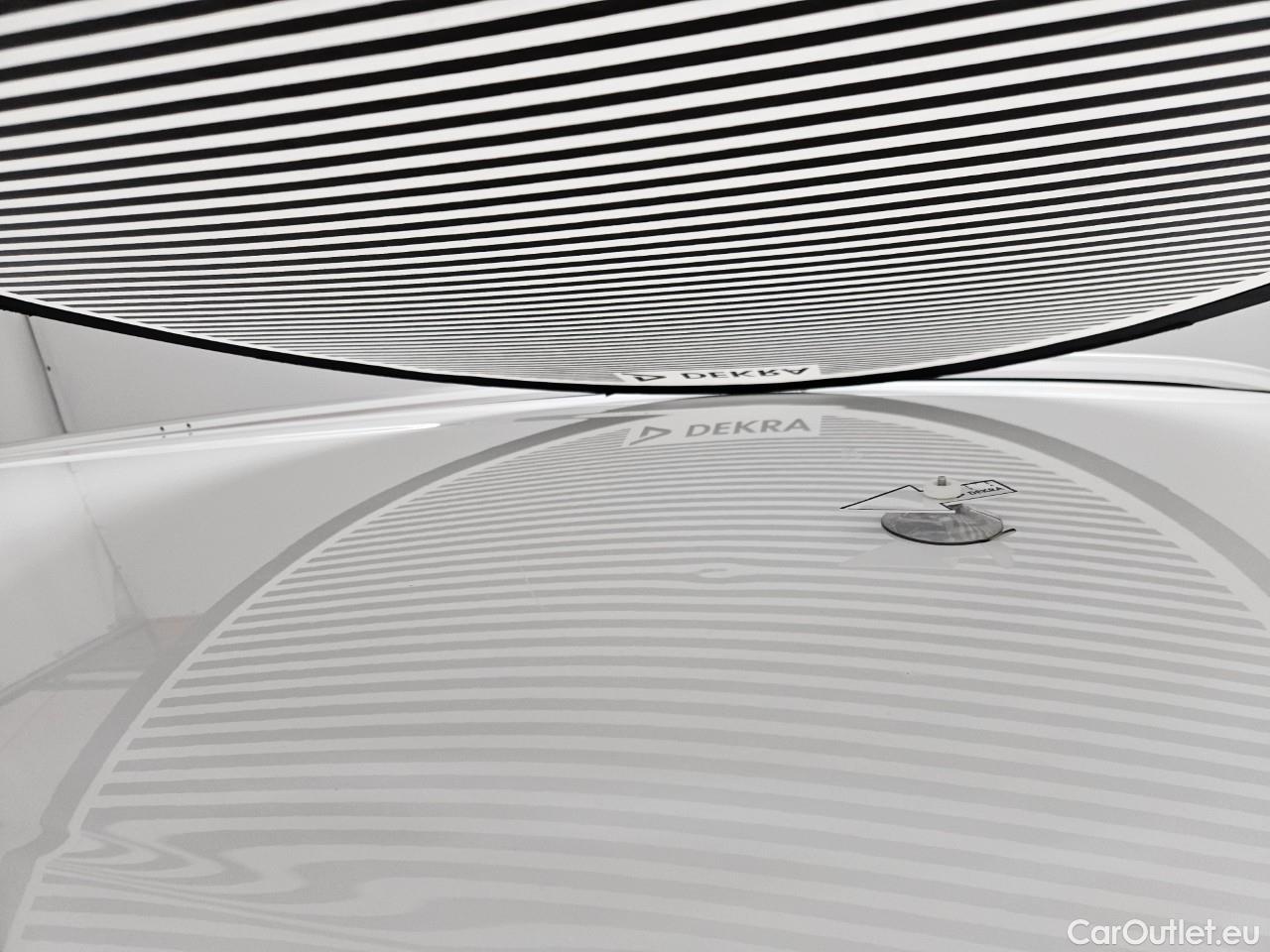  Toyota  Corolla 1.8 Hybrid Dynamic HSD TS E-CVT #39