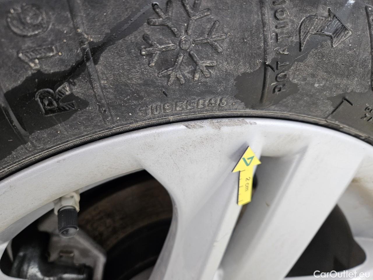  Toyota  Corolla 1.8 Hybrid Dynamic HSD TS E-CVT #23