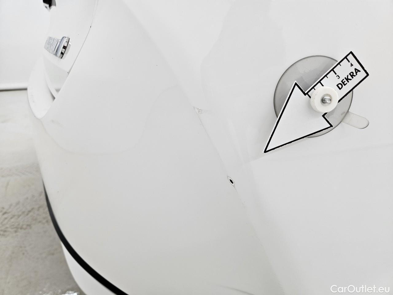  Toyota  Corolla 1.8 Hybrid Dynamic HSD TS E-CVT #28