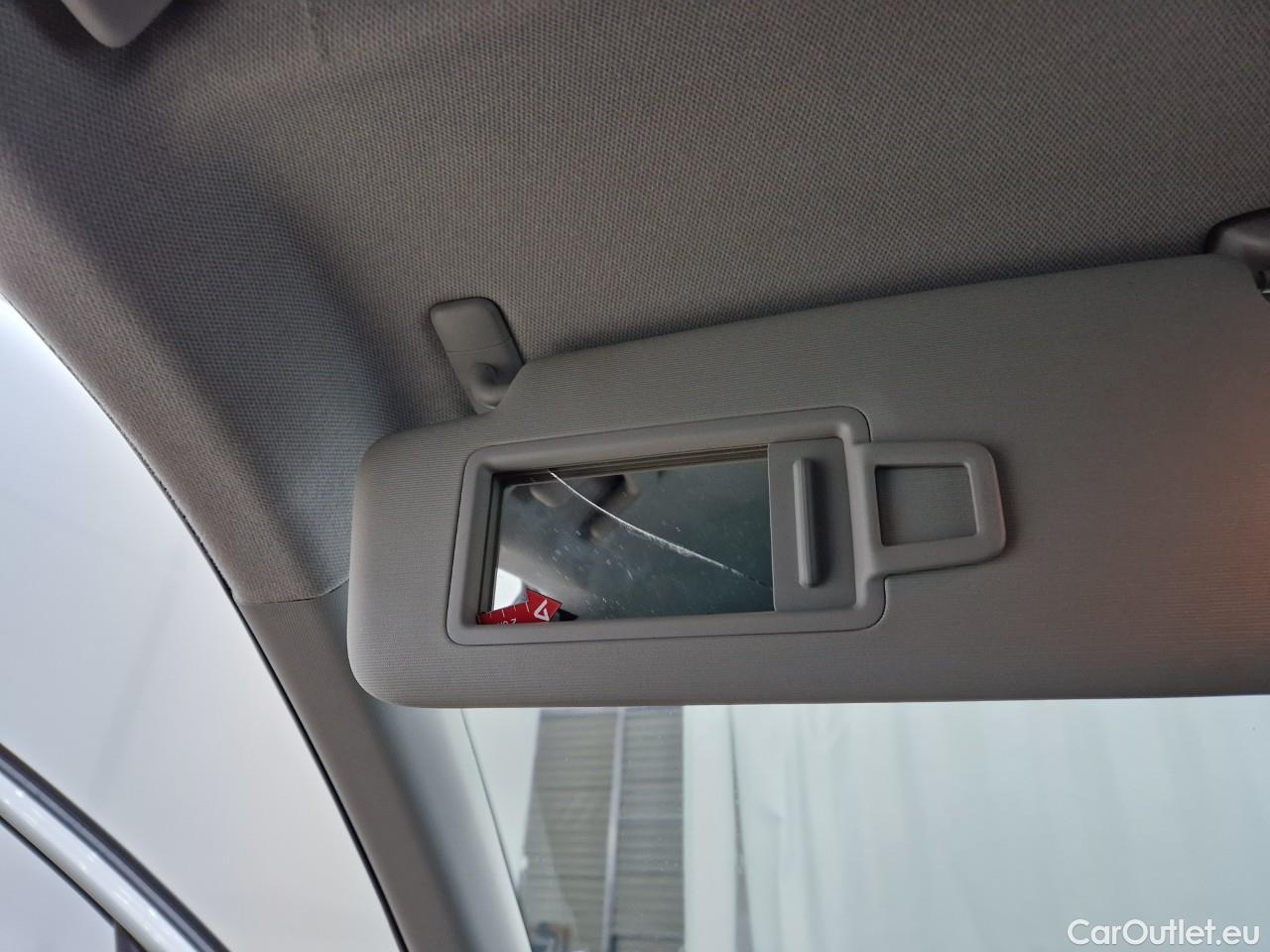  Skoda  Scala 1.0 TSI Style DSG #32