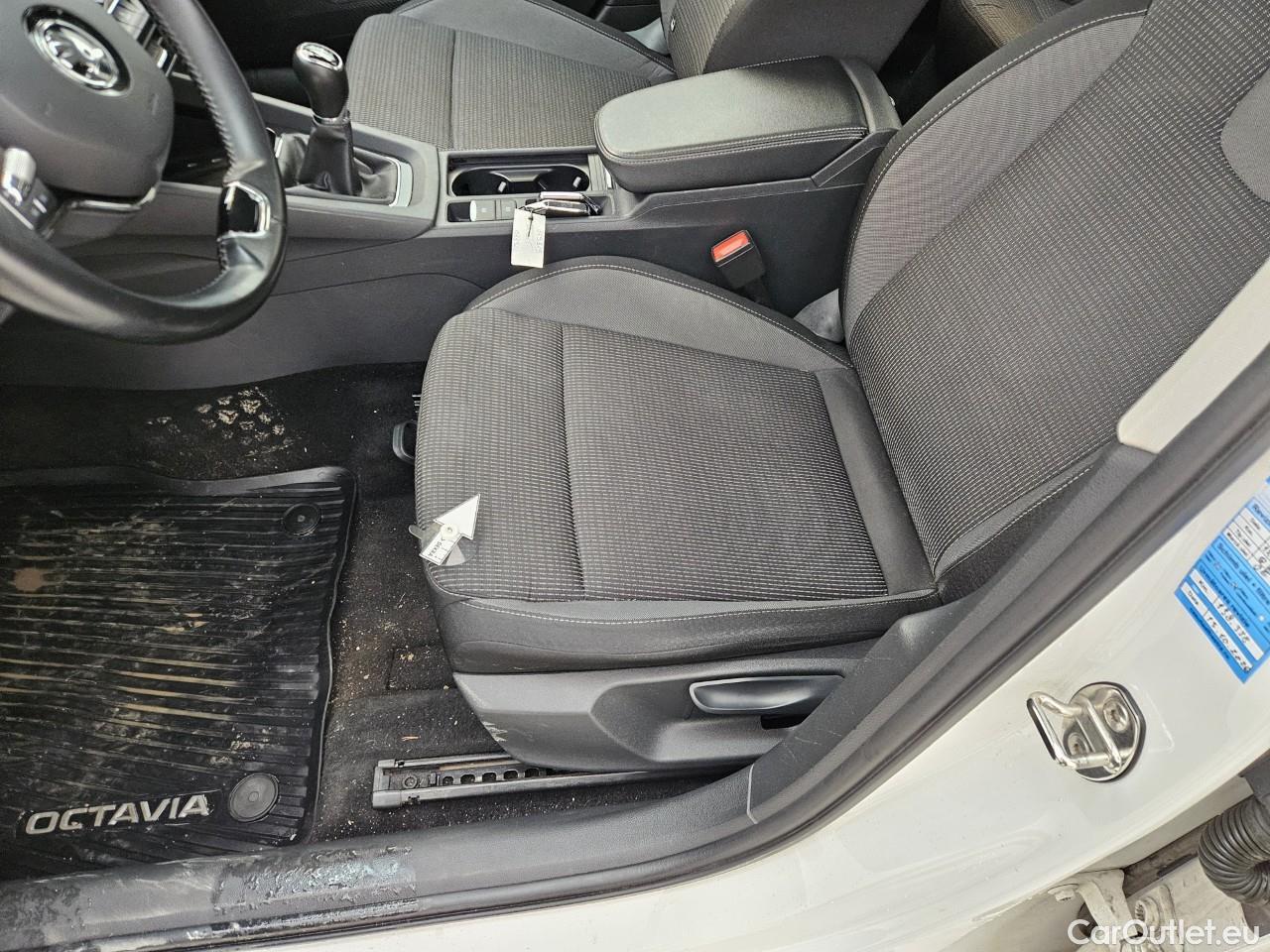  Skoda  Octavia 2.0 TDI 115CP Ambition #42