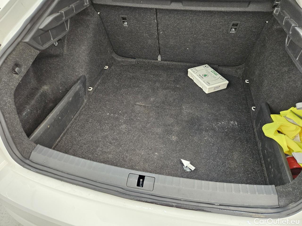  Skoda  Octavia 2.0 TDI 115CP Ambition #53