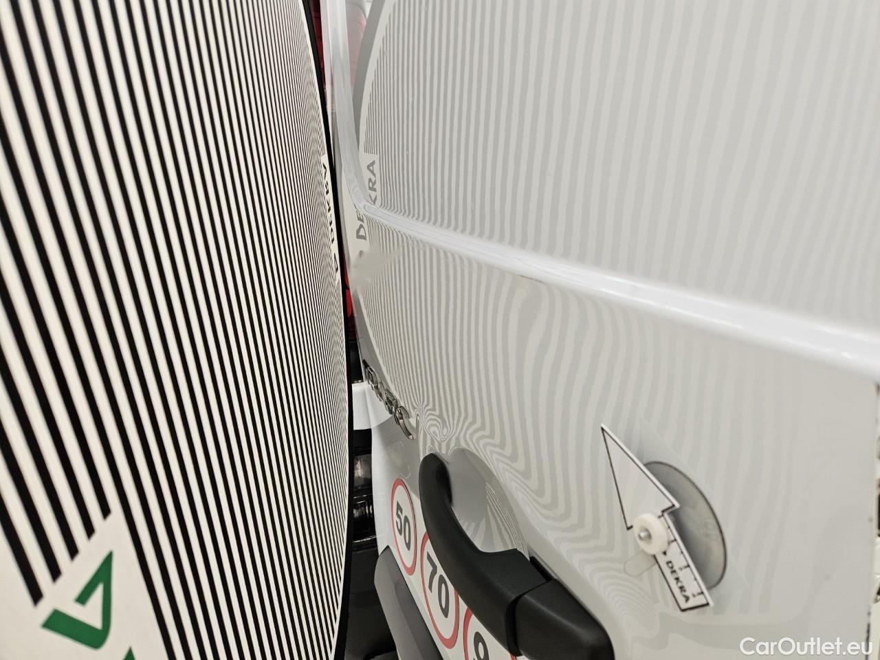  Renault  Trafic 2.0 Blue dCi 120CP Authentique L2H1 #56