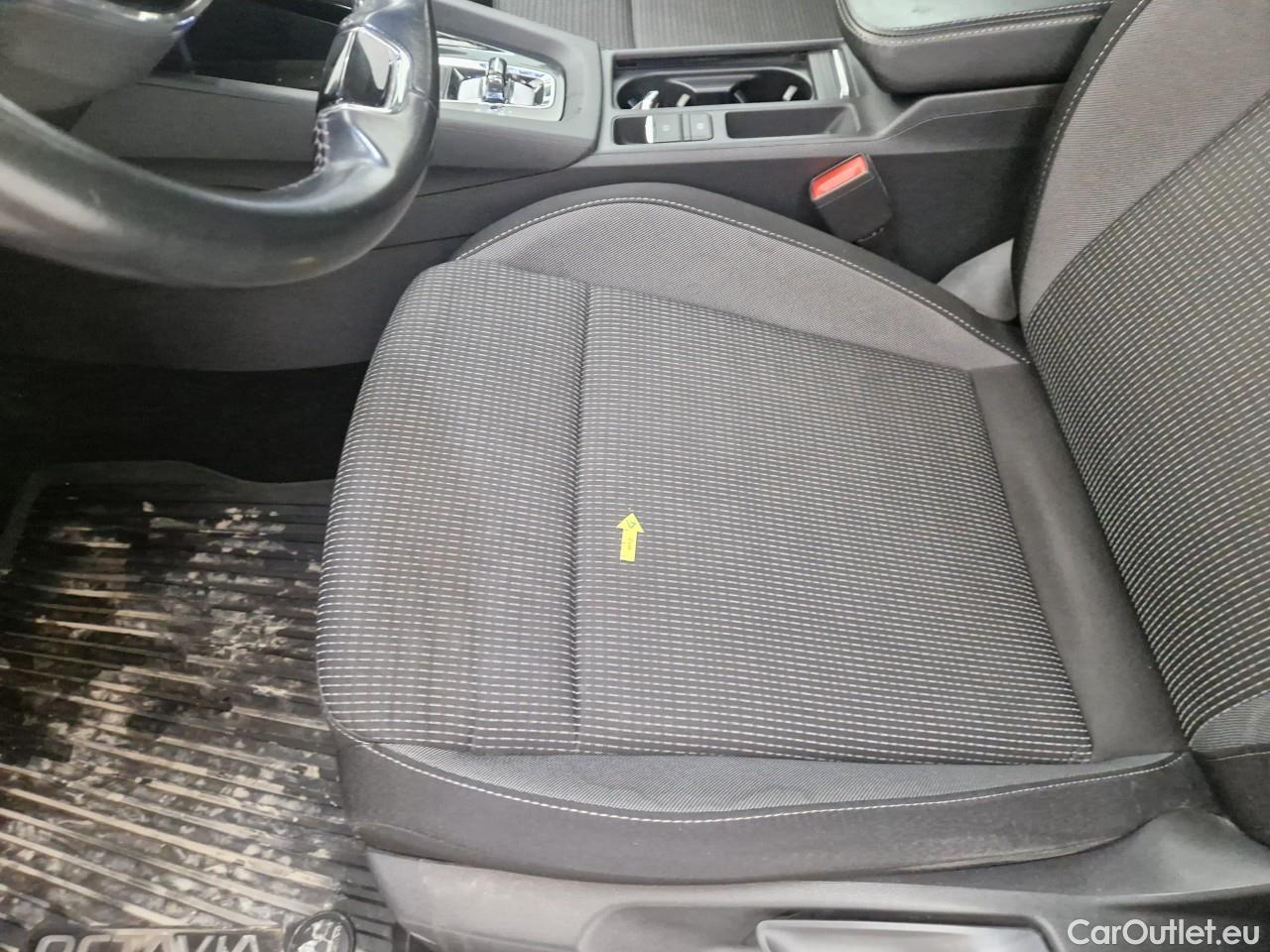  Skoda  Octavia 2.0 TDI 150CP Ambition DSG #52