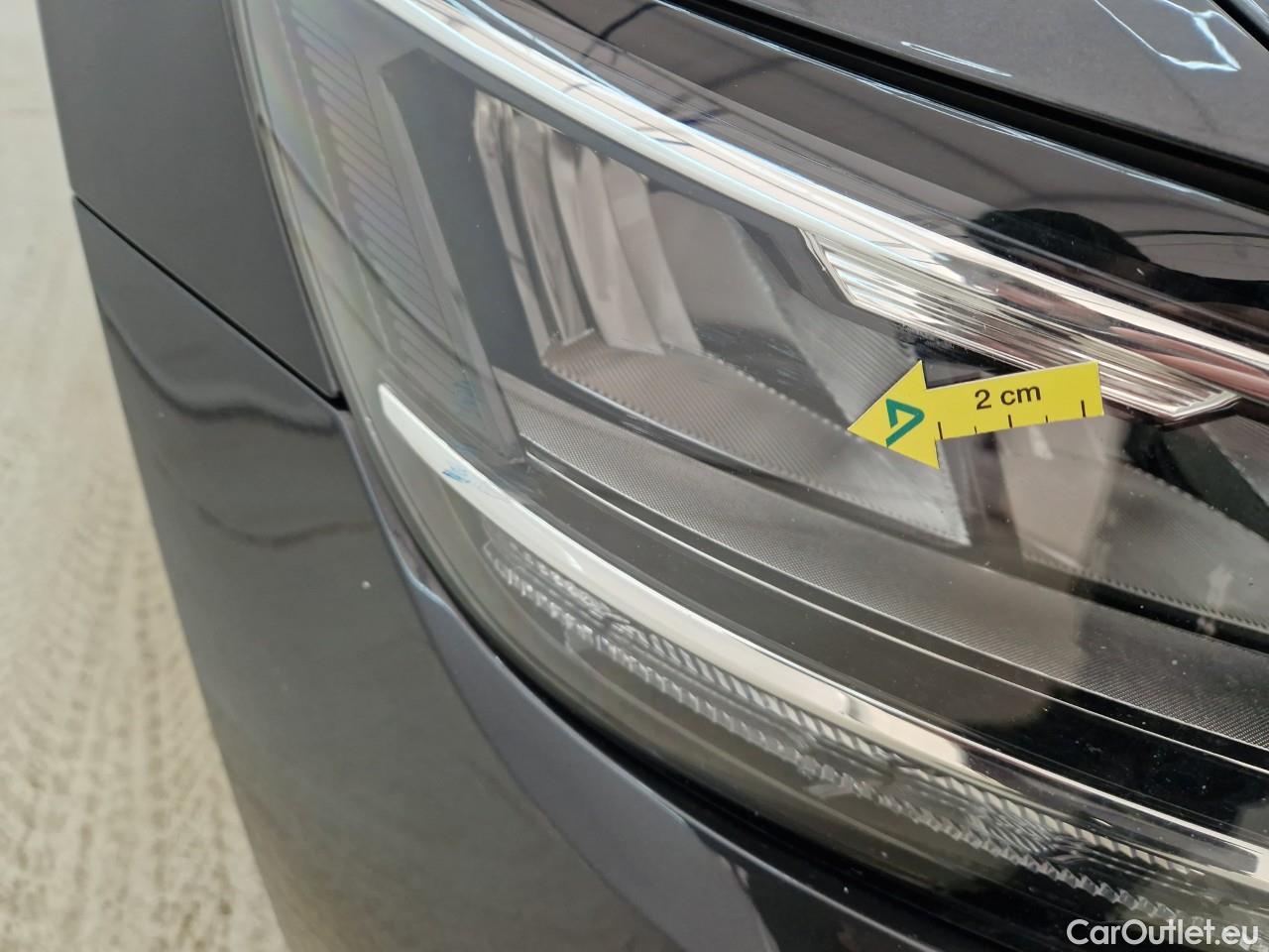  Volkswagen  Passat Comfortline 2.0 TDI DSG 150 CP #9