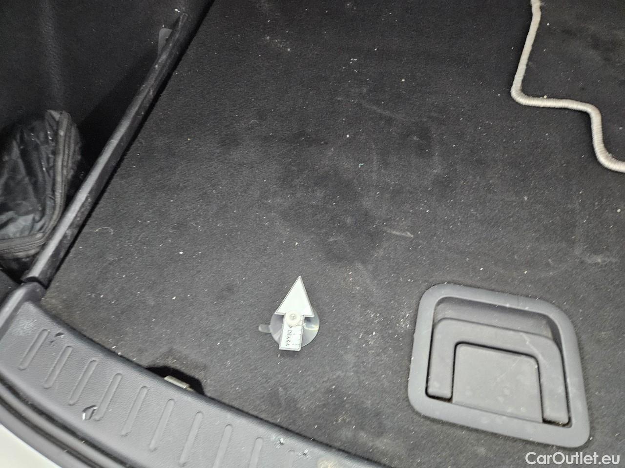  Toyota  Corolla 1.8 Hybrid Dynamic HSD TS E-CVT #47