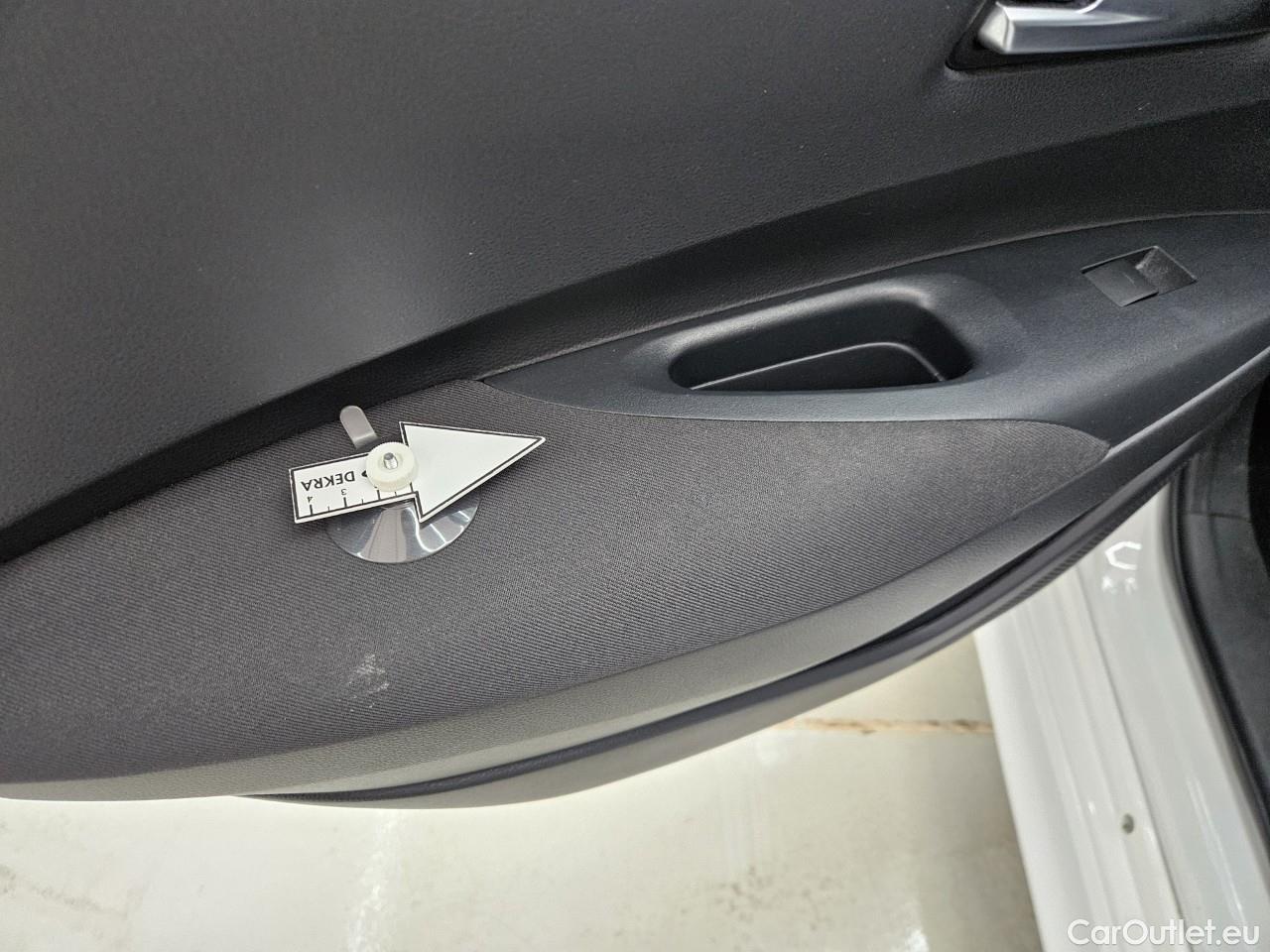  Toyota  Corolla 1.8 Hybrid Dynamic HSD TS E-CVT #55