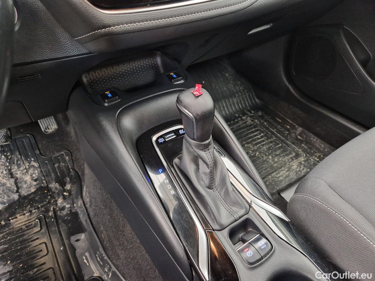  Toyota  Corolla 1.8 Hybrid Dynamic HSD TS E-CVT #34