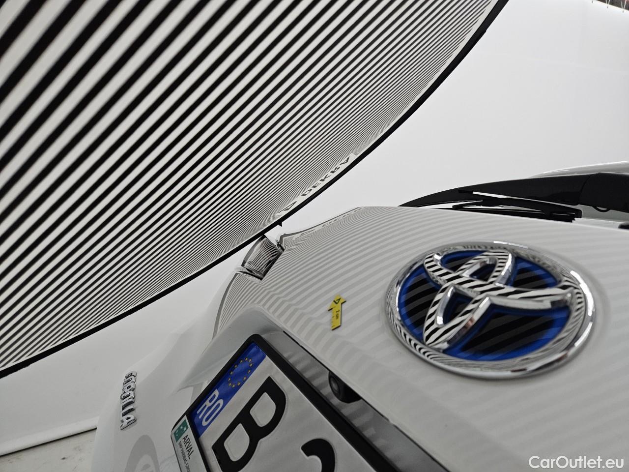  Toyota  Corolla 1.8 Hybrid Dynamic HSD TS E-CVT #29