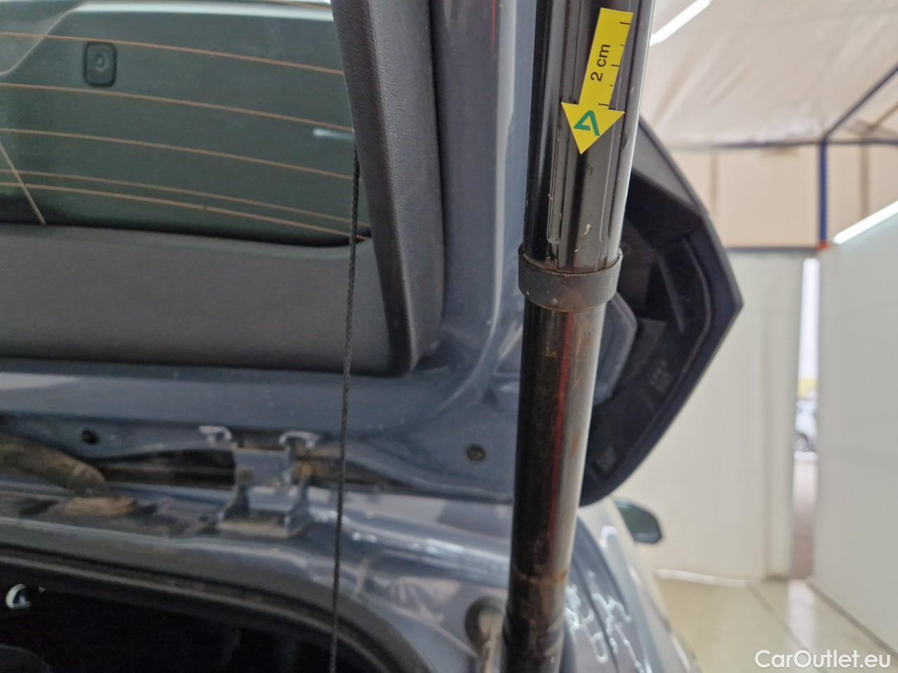  Volvo  XC 40 1.5 T5 PHEV Plus Dark Recharge DCT #23