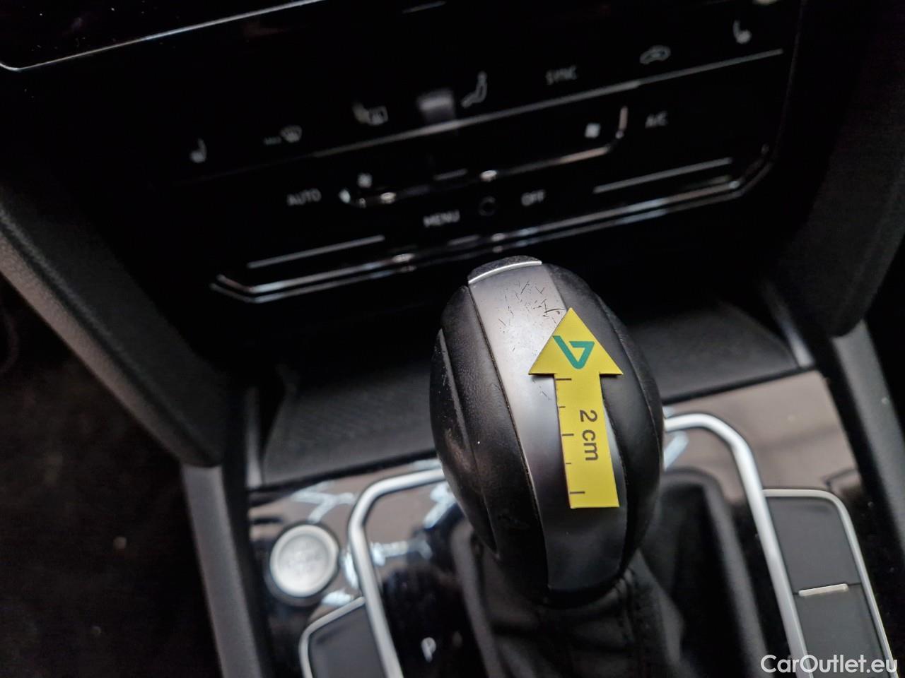  Volkswagen  Passat Comfortline 2.0 TDI DSG 150 CP #42