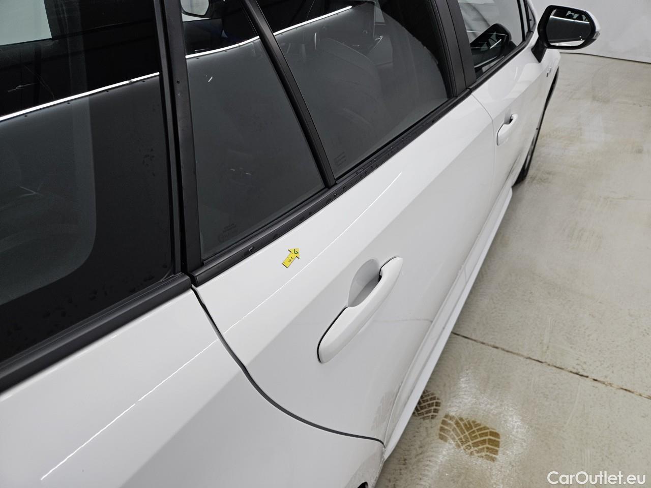  Toyota  Corolla 1.8 Hybrid Dynamic HSD TS E-CVT #22