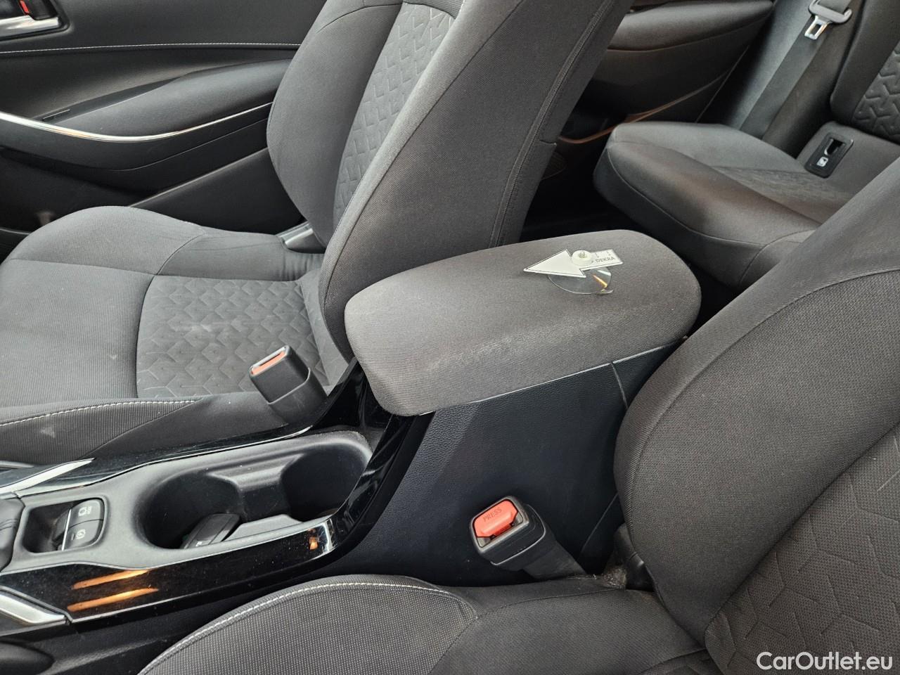  Toyota  Corolla 1.8 Hybrid Dynamic HSD TS E-CVT #48