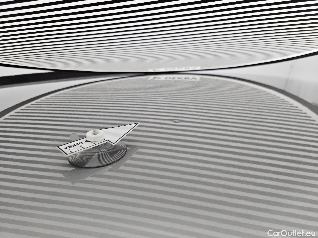  Volvo  XC 40 1.5 T5 PHEV Plus Dark Recharge DCT #10