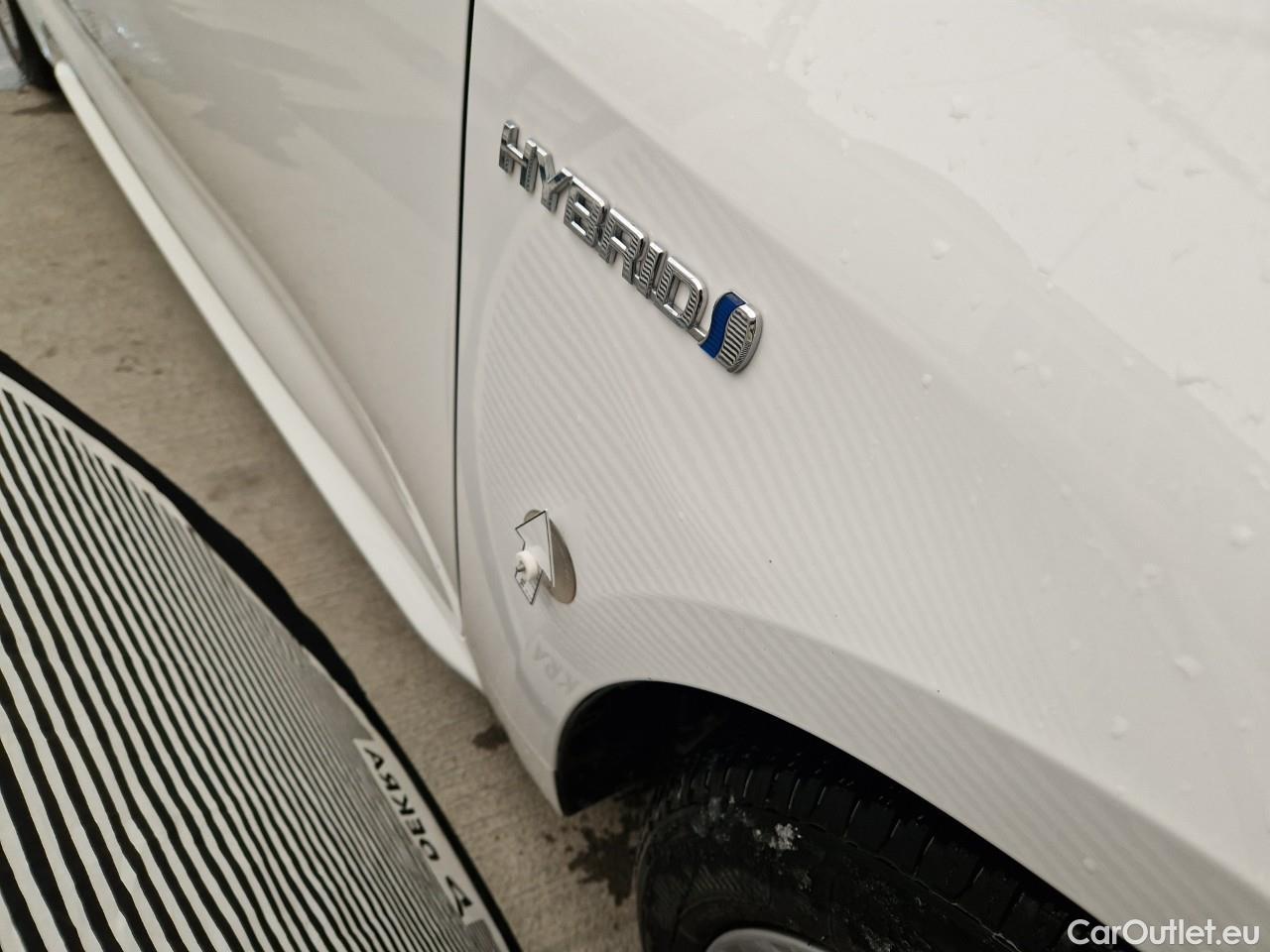  Toyota  Corolla 1.8 Hybrid Dynamic HSD TS E-CVT #13