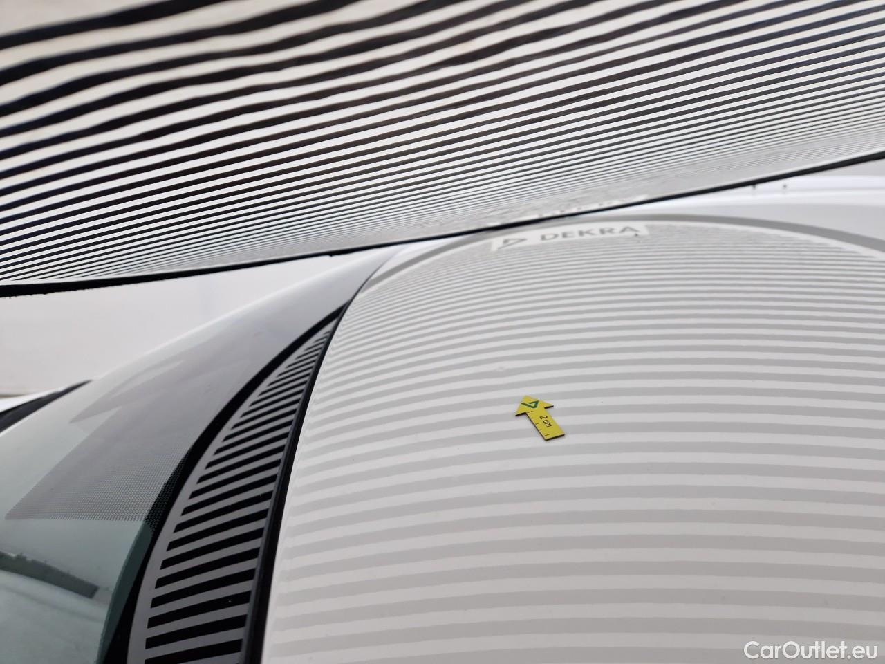  Toyota  Corolla 1.8 Hybrid Dynamic HSD TS E-CVT #17