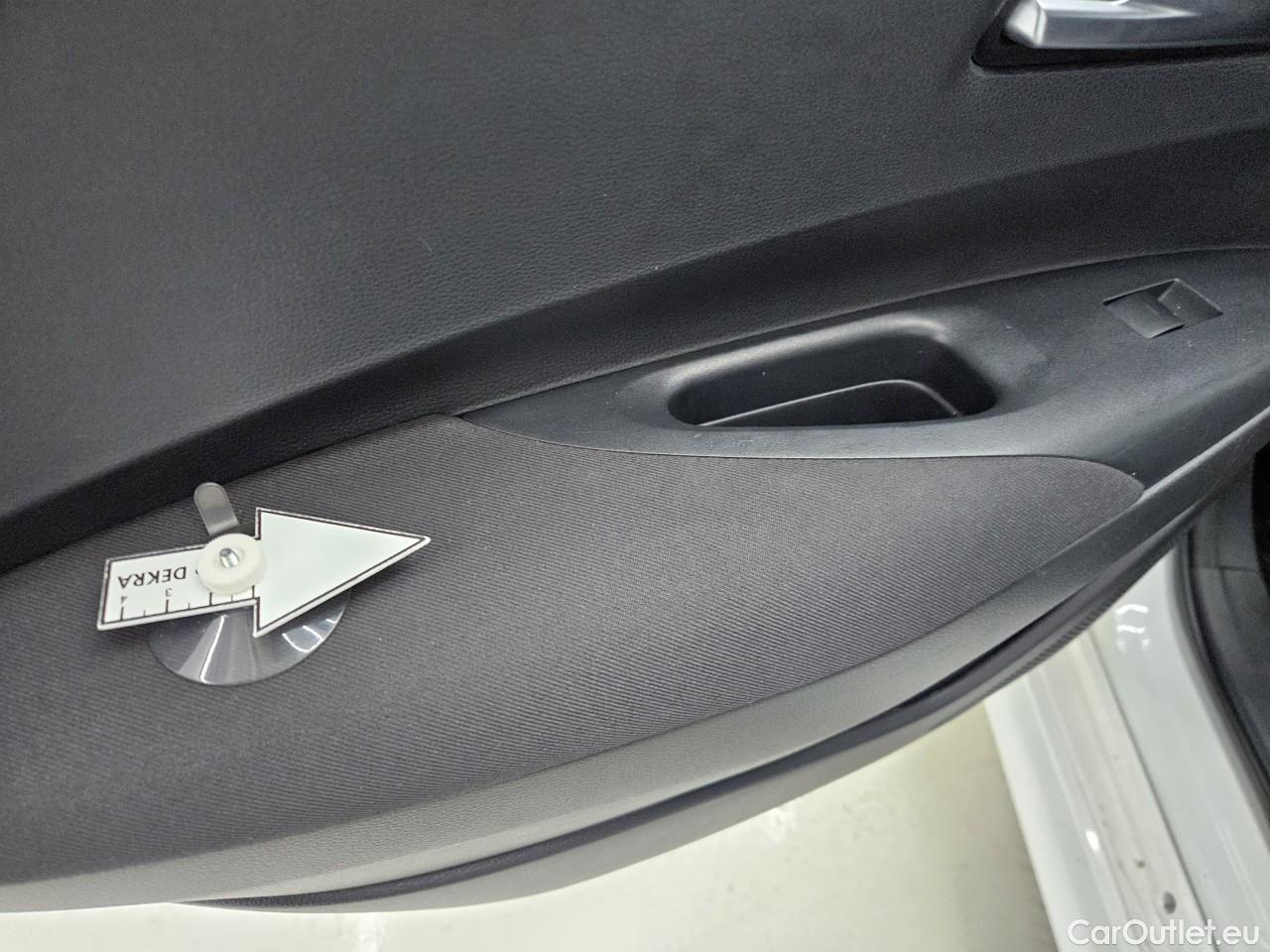  Toyota  Corolla 1.8 Hybrid Dynamic HSD TS E-CVT #49