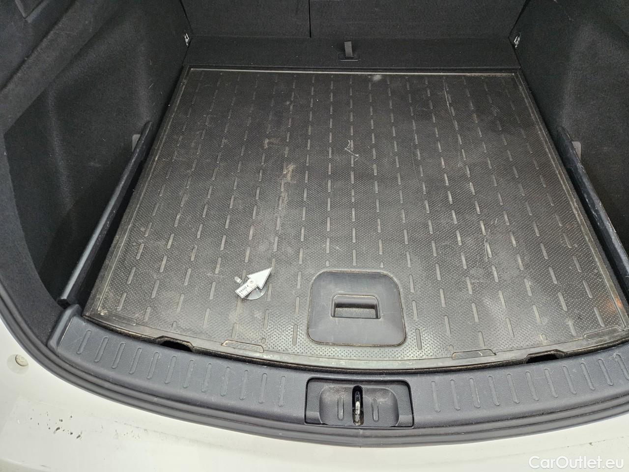  Toyota  Corolla 1.8 Hybrid Dynamic HSD TS E-CVT #58