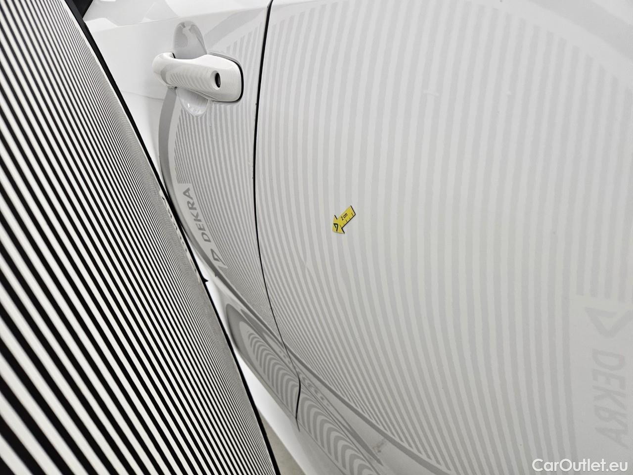  Toyota  Corolla 1.8 Hybrid Dynamic HSD TS E-CVT #32