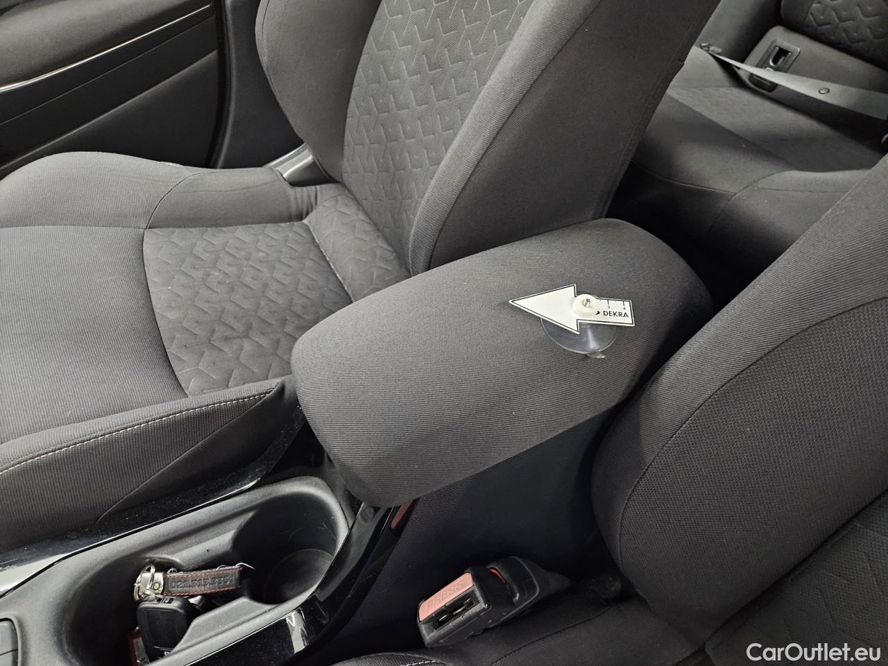  Toyota  Corolla 1.8 Hybrid Dynamic HSD TS E-CVT #38