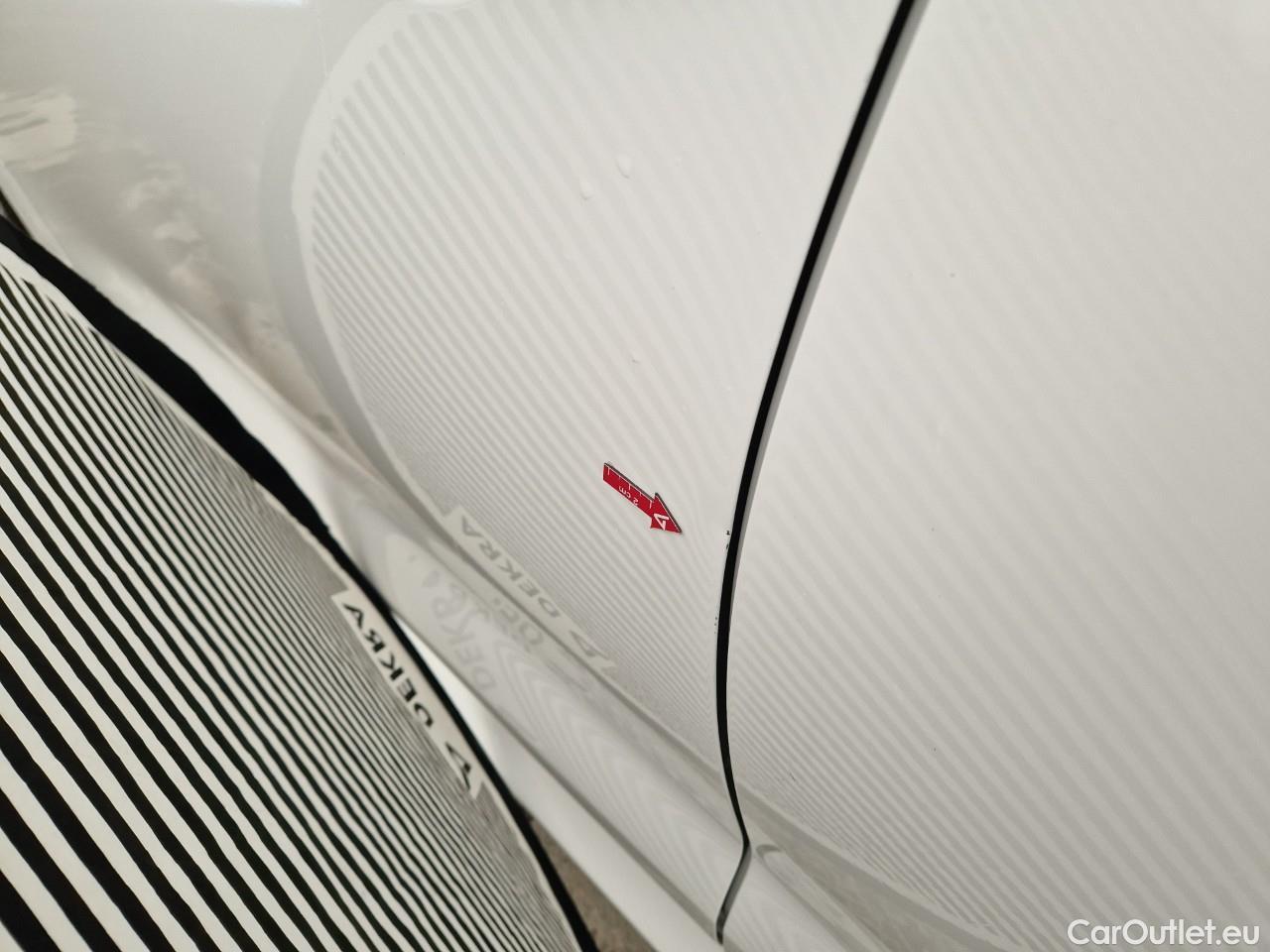  Toyota  Corolla 1.8 Hybrid Dynamic HSD TS E-CVT #2