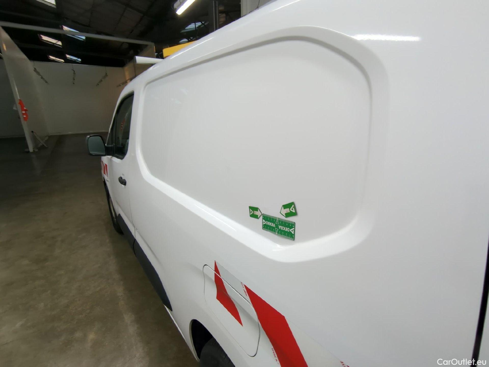  Citroen  Berlingo  Fourgon Worker M 1000 1.2 PureTech 130CV BVA8 E6d #12