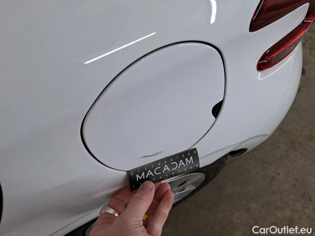  Peugeot  208  Affaire Premium 1.2 PureTech 80CV BVM5 E6 #31