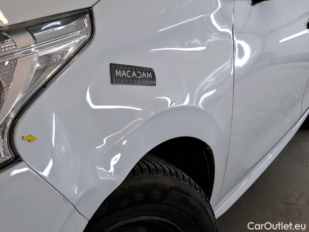  Peugeot  208  Affaire Premium 1.2 PureTech 80CV BVM5 E6 #2